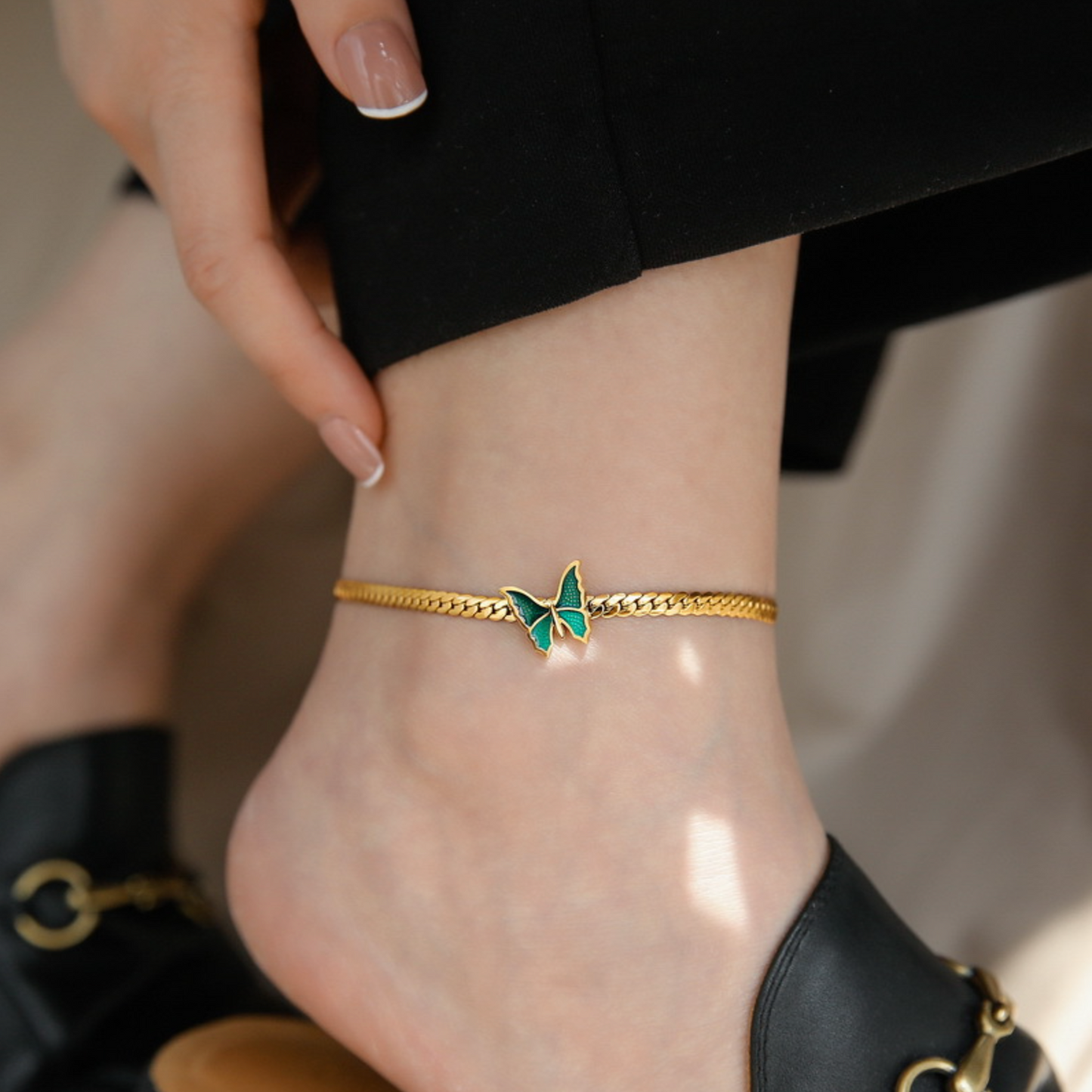 Thick anklets with butterfly design UAE